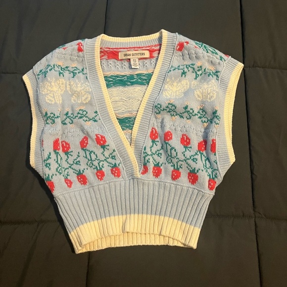 Urban Outfitters V-Neck Sweater Blue Red - Picture 1 of 10